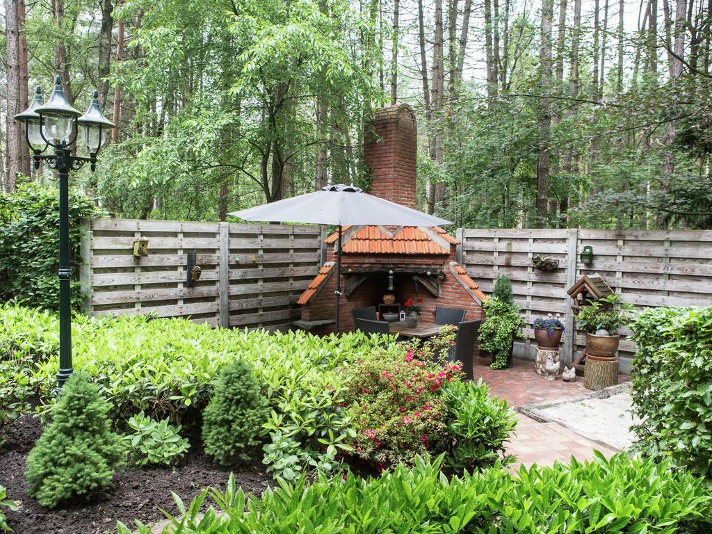 הוילה אאוד - טורנהוט Luxurious Chalet In Oud Turnhout With Large Garden מראה חיצוני תמונה
